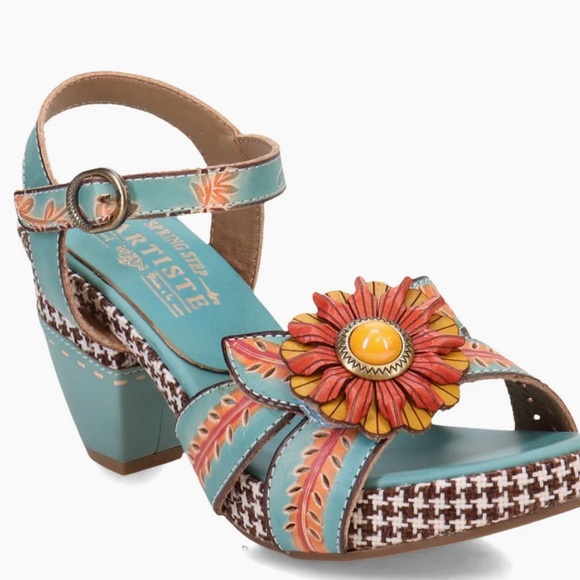 L'ARTISTE Turquoise Floral Heels - Picture 1 of 7